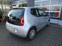 Gebraucht VW up! 60 PS (44 kW) 2012 Light silver metallic Kleinwagen