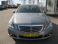 Gebraucht Mercedes E200 Elegance 136 PS (100 kW) 2011 Silber Limousine