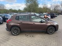 Gebraucht Peugeot 2008 Active 120 PS (88 kW) 2015 Braun SUV