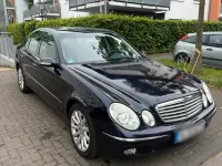 Gebraucht Mercedes E240 Elegance 177 PS (130 kW) 2003 Blau Limousine