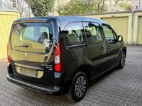 Gebraucht Peugeot Partner 92 PS (67 kW) 2015 Schwarz Van / Kleinbus