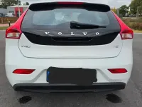 Usata Volvo V40 122 CV (89 kW) 2016 Bianco Berlina