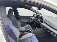 Gebraucht VW Golf VIII 333 PS (244 kW) 2024 Pure white Limousine