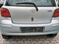 Gebraucht Toyota Yaris 87 PS (63 kW) 2003 Blau Kleinwagen