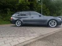 Gebraucht BMW 525 197 PS (144 kW) 2008 Grau Kombi