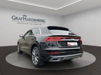 Gebraucht Audi Q8 Ambiente 340 PS (250 kW) 2022 Mythosschwarz metallic SUV