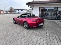 Neu Mazda MX5 Exclusive-Line 132 PS (97 kW) 2025 Rot Cabrio