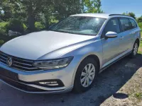Gebraucht VW Passat 150 PS (110 kW) 2022 Silber Kombi