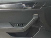 Gebraucht Skoda Superb Style 150 PS (110 kW) 2023 Brillantsilber metallic Kombi