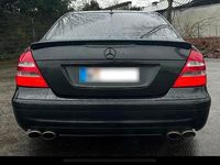 Gebraucht Mercedes E500 AMG 306 PS (225 kW) 2002 Grün Limousine