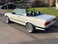 Gebraucht BMW 325 Sport Line 170 PS (125 kW) 1989 Weiß Cabrio