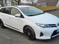 Gebraucht Toyota Auris 99 PS (72 kW) 2015 Weiß Limousine
