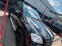 Gebraucht Mercedes ML320 224 PS (164 kW) 2008 Schwarz SUV