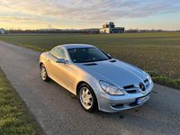 Second-hand Mercedes SLK200 163 CP (119 kW) 2006 Argintiu Cabrio