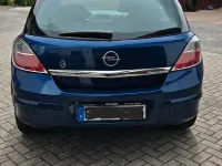 Gebraucht Opel Astra 105 PS (77 kW) 2007 Blau Limousine