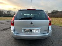 Gebraucht Renault Mégane II Avantage 111 PS (81 kW) 2007 Grau Limousine