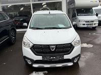 Gebraucht Dacia Lodgy Stepway 131 PS (96 kW) 2020 Weiß Van / Kleinbus