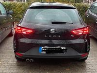Używany Seat Leon 180 KM (132 kW) 2016 Czarny Sedan/Limuzyna
