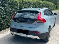 Gebraucht Volvo V40 CC Momentum 190 PS (139 kW) 2017 Blau Kombi