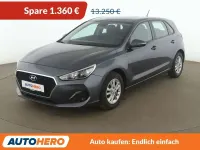 Gebraucht Hyundai i30 Select 99 PS (72 kW) 2019 Grau Limousine