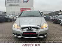 Gebraucht Mercedes A180 109 PS (80 kW) 2012 Silber Kleinwagen