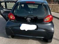 Gebraucht Toyota Aygo 67 PS (49 kW) 2006 Grau Kleinwagen