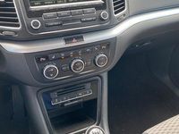 Gebraucht VW Sharan Trendline 140 PS (102 kW) 2012 Braun Van / Kleinbus