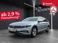 Gebraucht VW Passat Elegance 200 PS (147 kW) 2022 Scale silver metallic Kombi