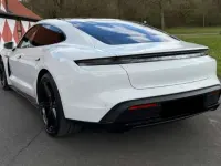 Gebraucht Porsche Taycan GTS Chrono 439 kW (598 PS) 2023 Weiß Limousine