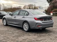 Gebraucht BMW 330e Comfort Edition 292 PS (214 kW) 2023 Skyscraper grau (metallic) Limousine