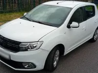 Gebraucht Dacia Sandero 95 PS (69 kW) 2019 Weiß Limousine