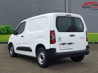 gebraucht Toyota Proace CITY L1 Combi+Navi+EPH+BT