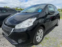 Gebraucht Peugeot 208 Active 68 PS (50 kW) 2015 Schwarz Kleinwagen