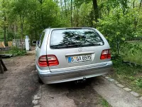 Używany Mercedes E220 143 KM (105 kW) 2001 Srebrny Kombi