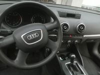 Gebraucht Audi A3 Attraction 105 PS (77 kW) 2013 Schwarz Limousine