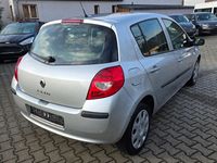 Używany Renault Clio II 75 KM (55 kW) 2009 Srebrny Hatchback