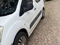 Gebraucht Citroën Berlingo Advance 90 PS (66 kW) 2010 Weiß Van / Kleinbus