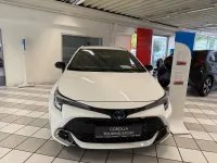 Neu Toyota Corolla 140 PS (102 kW) 2026 Weiß Kombi