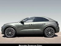 Gebraucht Porsche Macan 380 kW (517 PS) 2025 Aventuringrünmetallic SUV
