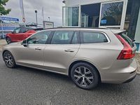 Gebraucht Volvo V60 Core 163 PS (119 kW) 2023 Kombi