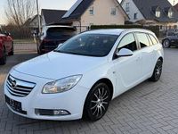Gebraucht Opel Insignia Selection 110 PS (80 kW) 2013 Weiß Kombi