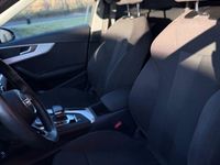 Gebraucht Audi A4 Sport 150 PS (110 kW) 2018 Schwarz Kombi