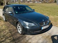 Gebraucht BMW 530 235 PS (172 kW) 2008 Grau Kombi