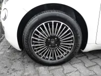 Neu Fiat 500C Dolcevita 65 PS (47 kW) 2026 Weiss Cabrio