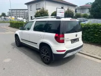 Gebraucht Skoda Yeti Adventure 105 PS (77 kW) 2015 Candyweiss SUV