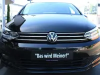 Gebraucht VW Touran Comfortline 150 PS (110 kW) 2025 Schwarz Van / Kleinbus