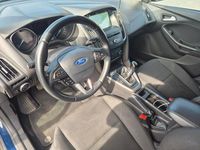 Gebraucht Ford Focus 120 PS (88 kW) 2017 Blau Kombi