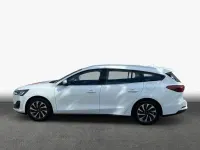Gebraucht Ford Focus Titanium 155 PS (114 kW) 2025 Frozen white Kombi