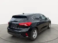 Gebraucht Ford Focus Cool & Connect 125 PS (91 kW) 2019 Schwarz Limousine