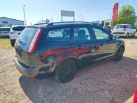 Second-hand Ford Focus 101 CP (74 kW) 2010 Negru Berlinǎ